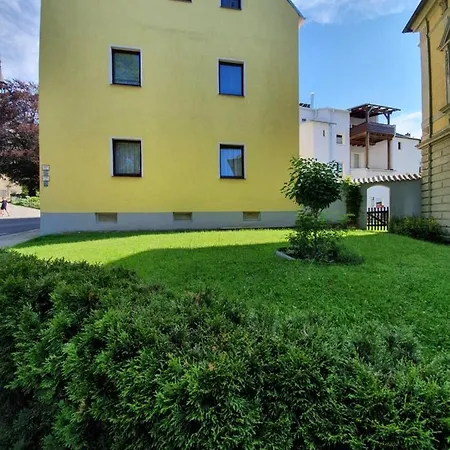 Delphin Appartement *